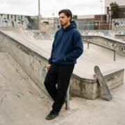 Basic Hoodiee - Image 6